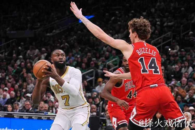 西蒙斯27分布泽利斯26分 绿军轻取公牛迎四连胜