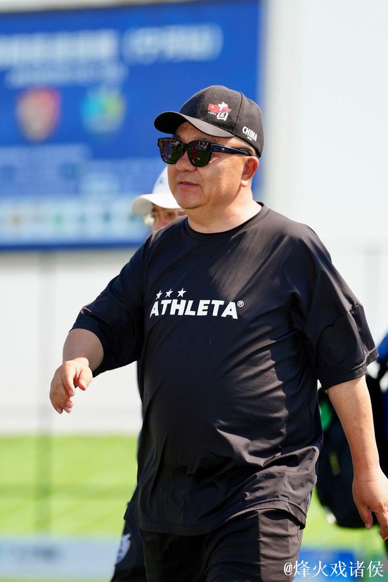 董路要组队打中冠？足球小将们的“回家路”真能走通吗